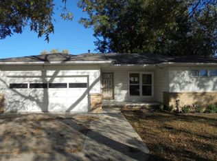 1936 S Santa Fe Pl, Bartlesville, OK 74003