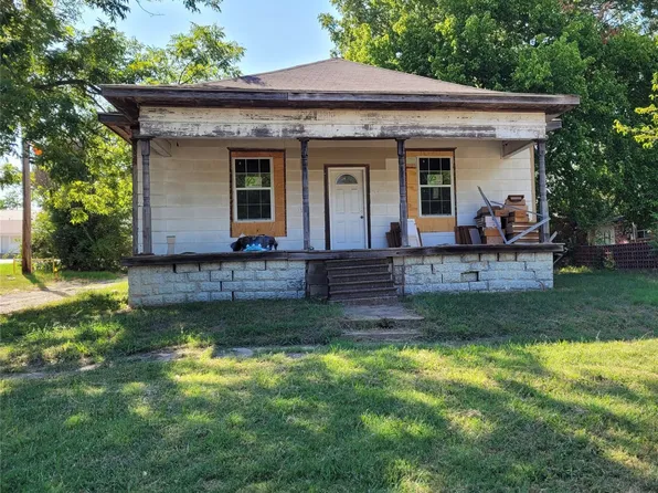 609 S Rennie St, Ada, OK 74820