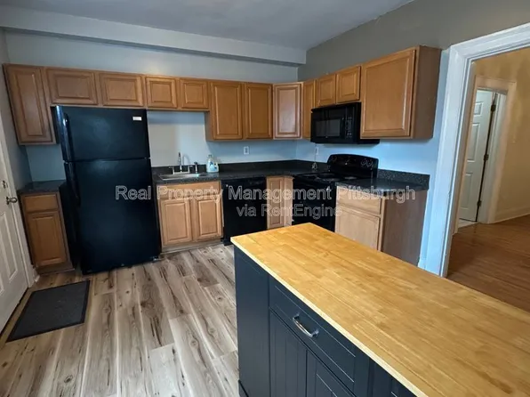 48 Laclede St, Pittsburgh, PA 15211
