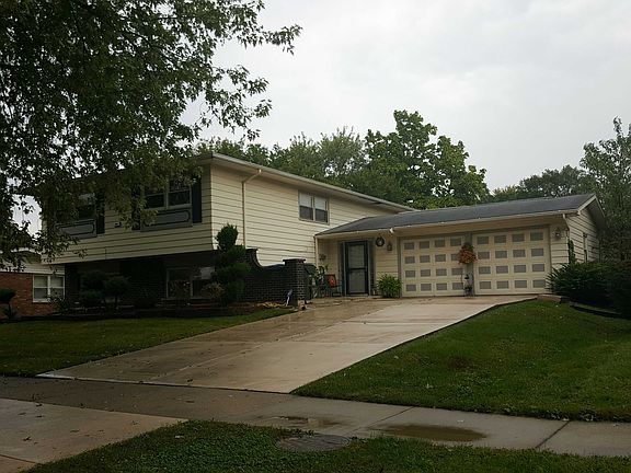 2nd image of 805 Arquilla Dr