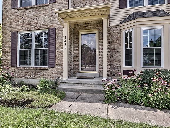 3rd image of 1512 Barrington Ct