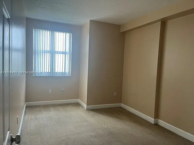 50 Menores Ave #620 — Photo 5