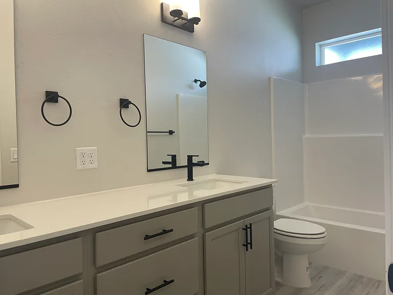 1720 Caliper Way — Photo 4