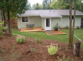 7425 S Shugart Rd, Traverse City, MI 49684