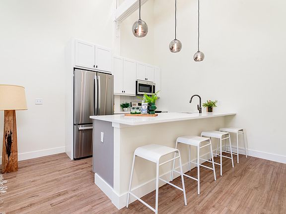 4th image of 1613 Tower Grove Ave #2B-2Ba-1050Sqft