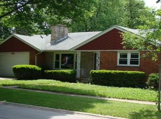 401 S Wa Pella Ave, Mount Prospect, IL 60056