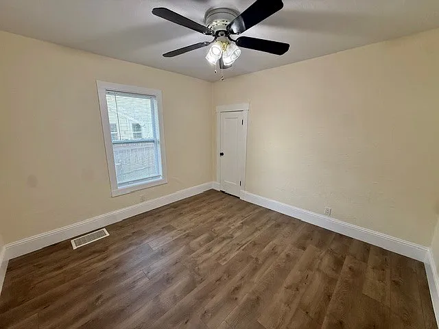 146 Meade St — Photo 15