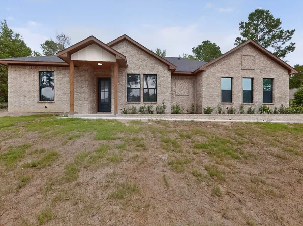 5310 Grand View Dr, Athens, TX 75752