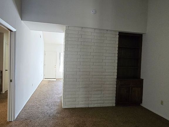 5th image of 7512 Stockdale Hwy APT B