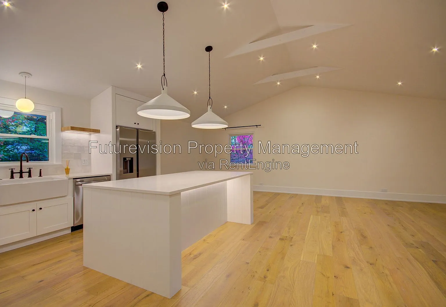 3 bed, 2.0 bath, 1960 sqft, $3,450 — Photo 4
