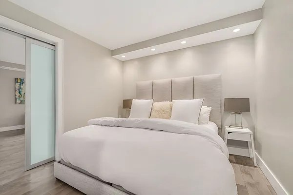 Sold by Compass | media 19