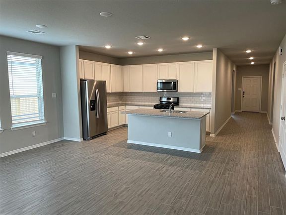 5th image of 24706 Sierra Laurel Ln