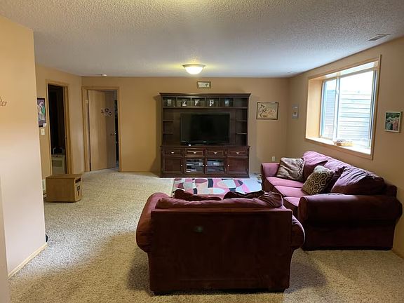 5th image of 1345 Cottage Ln SE