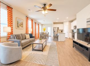 125 Harlan Dr, Hutto, TX 78634