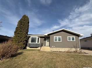 910 8th STREET W, Kindersley, SK S0L 1S0