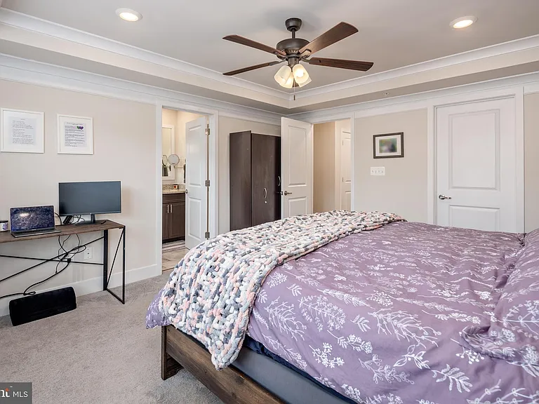 618 Chalcedony Ln — Photo 31