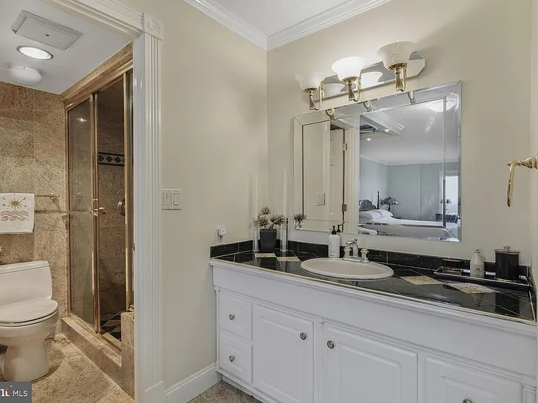 8380 Greensboro Dr #1008 — Photo 5