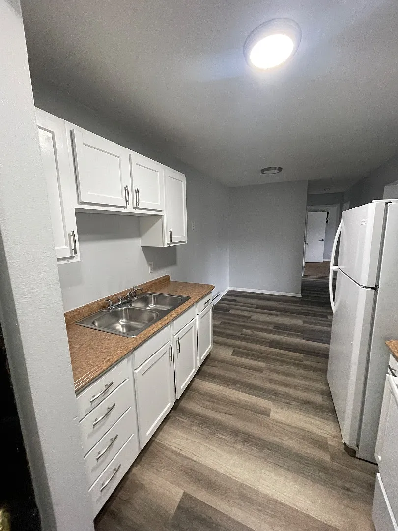 1338 Brooke Park Dr - 6 — Photo 3