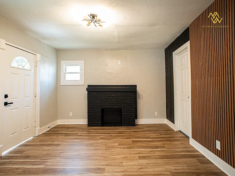 4444 Agnes Ave — Photo 3
