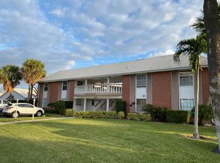 148 Yacht Club Dr APT 4, North Palm Beach, FL 33408