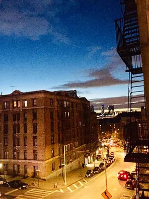 Rented by Roberto Guilbet, LREB | media 33