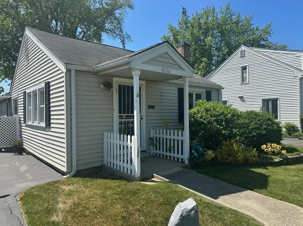4030 N Lincoln St, Westmont, IL 60559