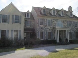 13 Green Gable Ln, Newtown Square, PA 19073