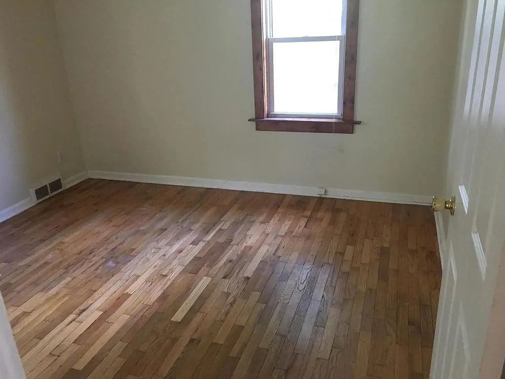 2 bed, 768 sqft, $1,800 — Photo 4
