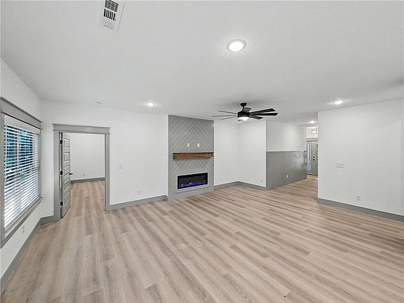 5th image of 1 Shildon Cir