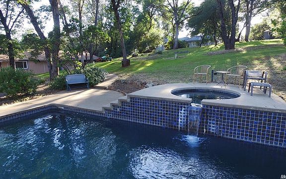 5th image of 6301 Longview Dr