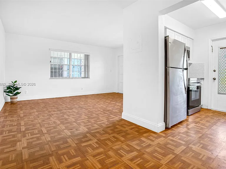 1836 Arthur St #9 — Photo 8