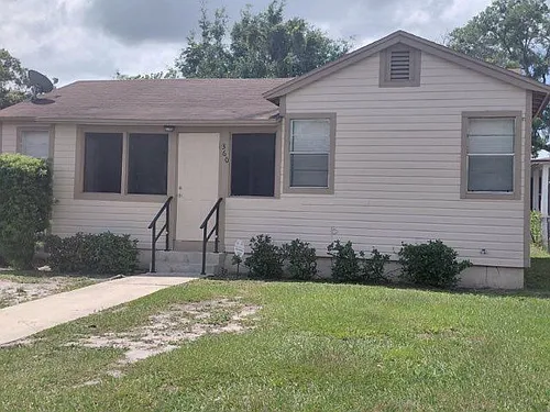 360 Eaton St Photo 1