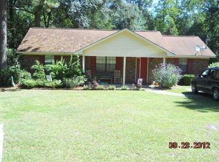 310 Warren Dr, Sylvester, GA 31791