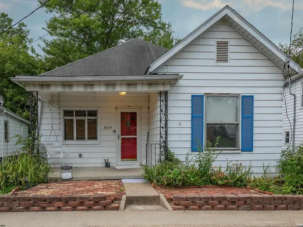 977 Washburn St, Clarksburg, WV 26301