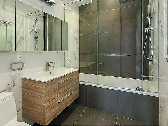 5th image of 9 E 16th St APT 5B