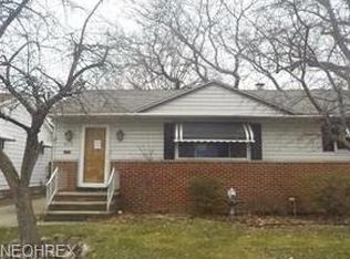802 Charles St, Willowick, OH 44095