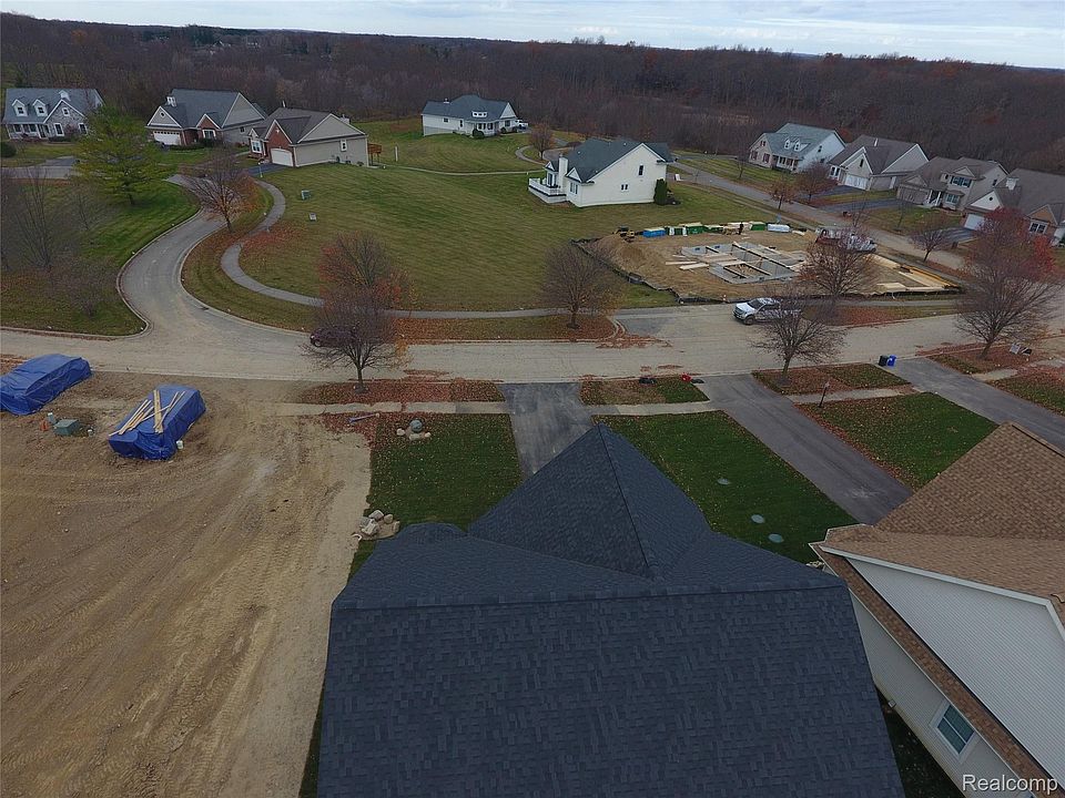 1st image of 7442 Village Ct