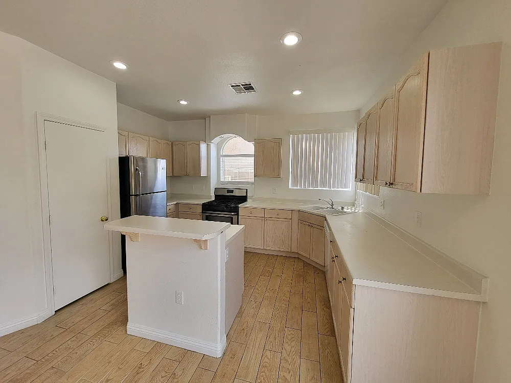 180 Hickory Heights Ave - 1 — Photo 4