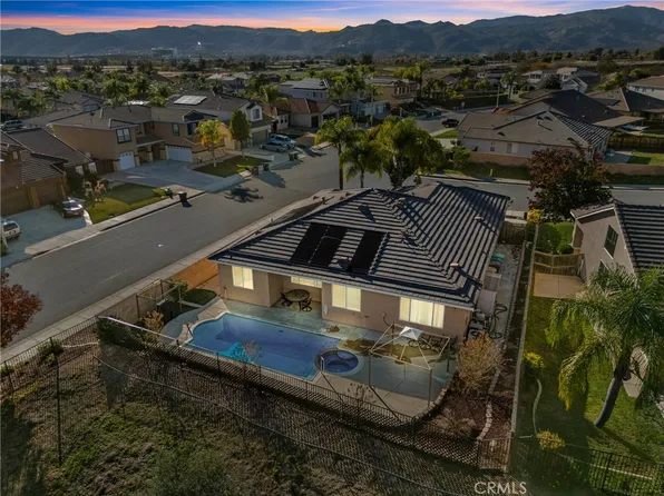 35790 Crest Meadow Dr, Wildomar, CA 92595