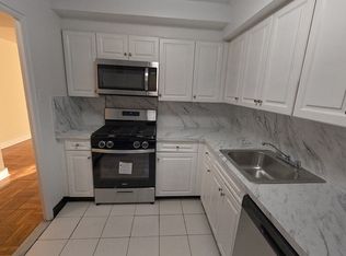 194-30C 65th Cres #1, Fresh Meadows, NY 11365