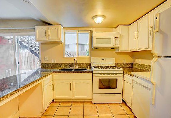 3rd image of 1279 W 37th Pl #Beb0f707e