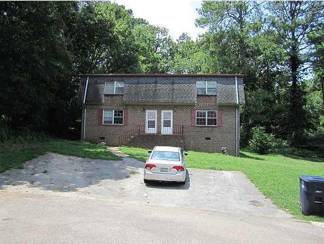 1st image of 243 Edwina Ct