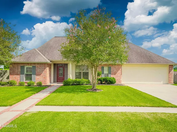 1047 Woodridge Dr, Breaux Bridge, LA 70517