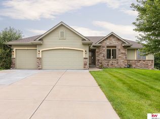 5351 N 152nd St, Omaha, NE 68116