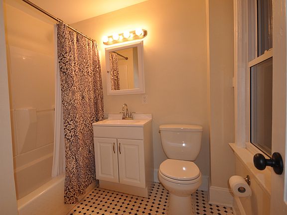Bathroom main floor