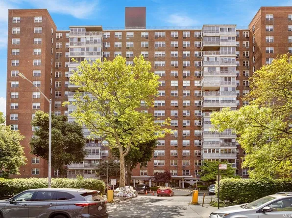 43-10 Kissena Boulevard #5B, Flushing, NY 11355