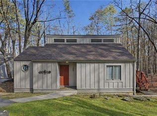 106 Lake Cottages Ct, Waleska, GA 30183