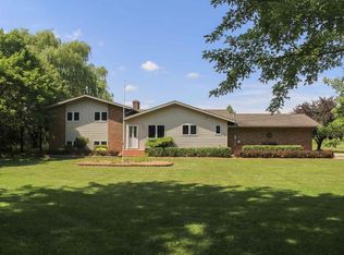 1701 E River Rd, Mount Pleasant, MI 48858