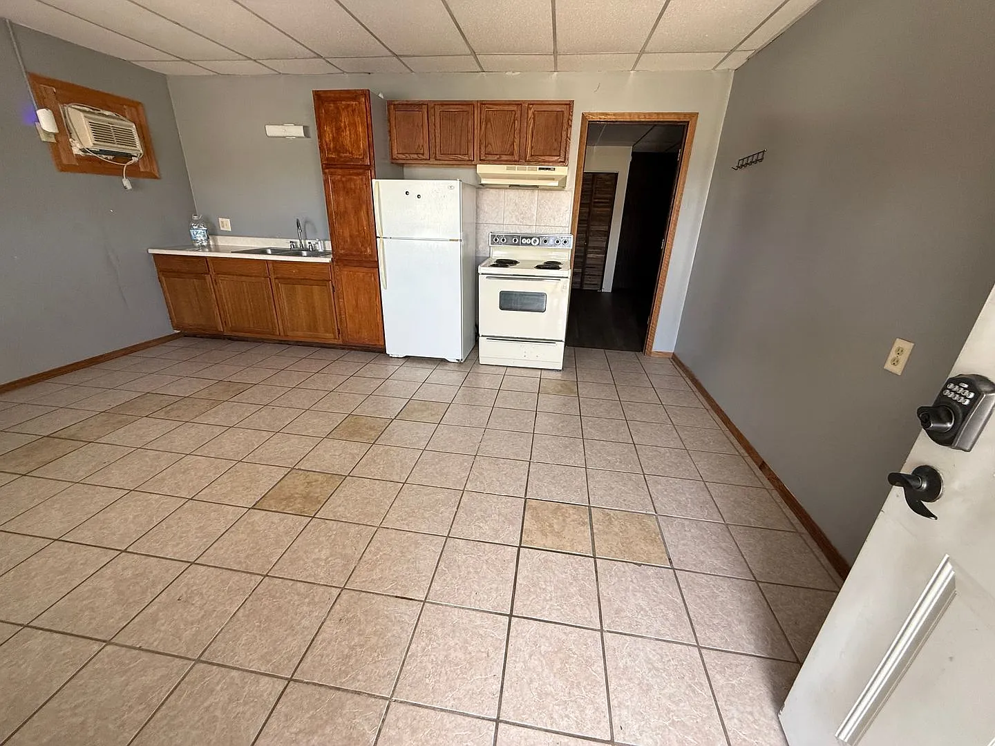 All utilities included $775, 1-bedroom apartment in Yorktown — Photo 3