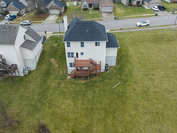 3rd image of 217 Hedgewood Ln